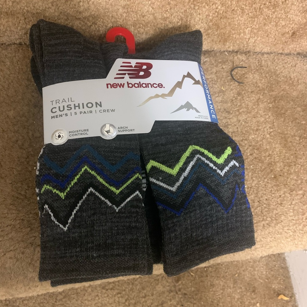New Balance trail cushion socks